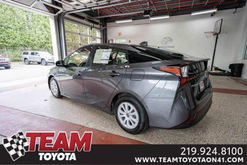 2022 Toyota Prius LE