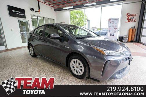 2022 Toyota Prius LE