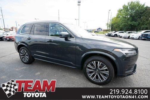 2021 Volvo XC90 T5 Momentum