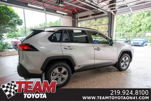 2025 Toyota RAV4 Hybrid XLE