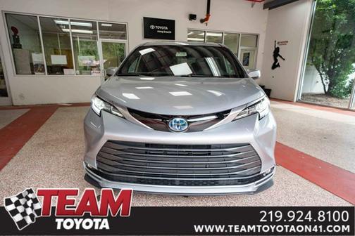 2025 Toyota Sienna Limited 7-Passenger