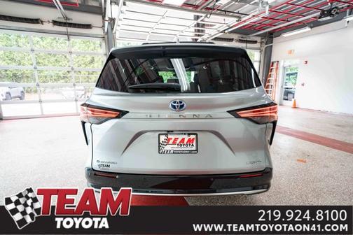 2025 Toyota Sienna Limited 7-Passenger