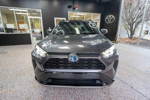 2023 Toyota RAV4 Hybrid SE