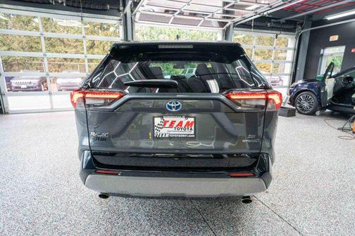 2023 Toyota RAV4 Hybrid SE