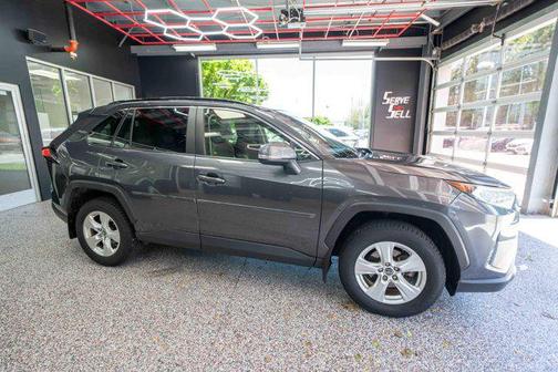 Magnetic Gray Metallic 2019 Toyota RAV4 XLE