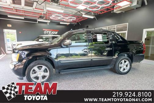 Black 2013 Chevrolet Avalanche LT