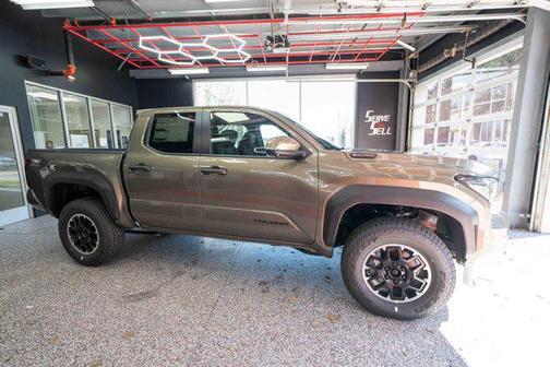 2026 Toyota Tacoma Hybrid TRD Off Road