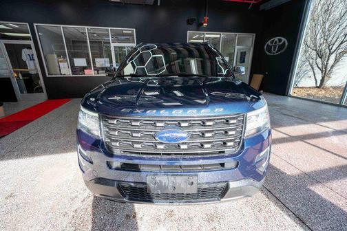 BLUE JEANS METALLIC 2017 Ford Explorer XLT