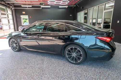 2021 Toyota Avalon Touring