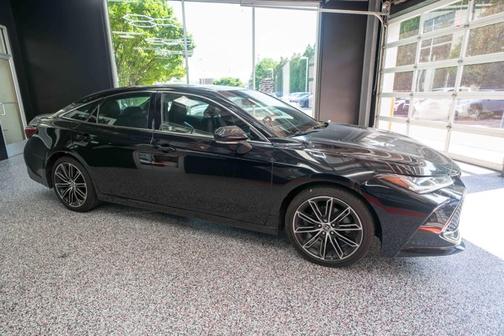 2021 Toyota Avalon Touring