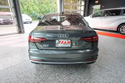 2022 Audi A4 45 S line Premium Plus