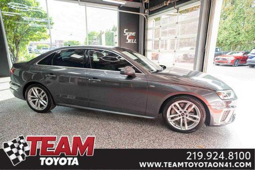 2022 Audi A4 45 S line Premium Plus