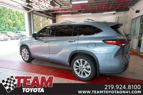 2023 Toyota Highlander Hybrid Limited