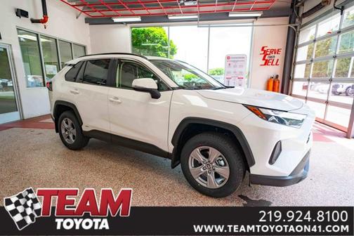 2025 Toyota RAV4 Hybrid XLE