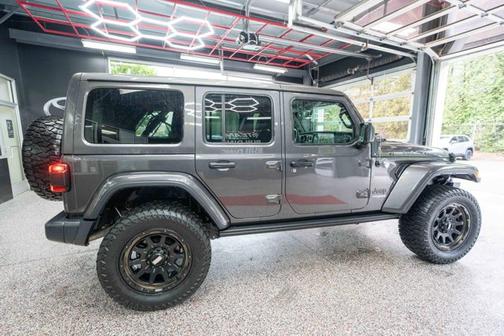 Granite Crystal Metallic Clearcoat 2019 Jeep Wrangler Unlimited Moab 4x4
