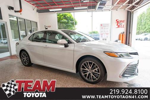 2024 Toyota Camry Hybrid XLE