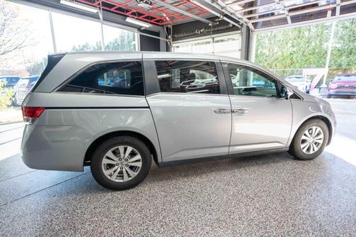 2017 Honda Odyssey SE