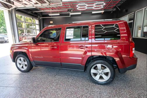 Deep Cherry Red Crystal Pearlcoat 2014 Jeep Patriot Limited