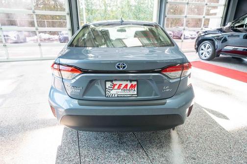 2025 Toyota Corolla Hybrid LE