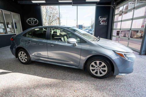 2025 Toyota Corolla Hybrid LE