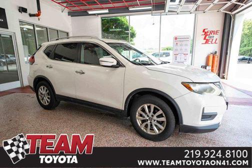 2017 Nissan Rogue SV