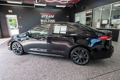 Midnight Black Metallic 2024 Toyota Corolla SE
