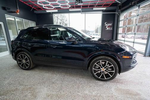 2023 Porsche Cayenne Cayenne