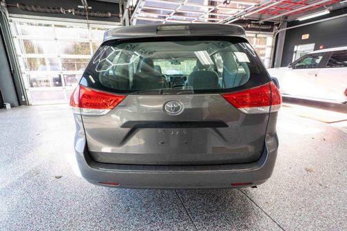 2014 Toyota Sienna L