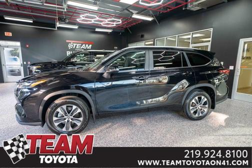 2025 Toyota Highlander XLE