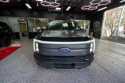2023 Ford F-150 Lightning XLT