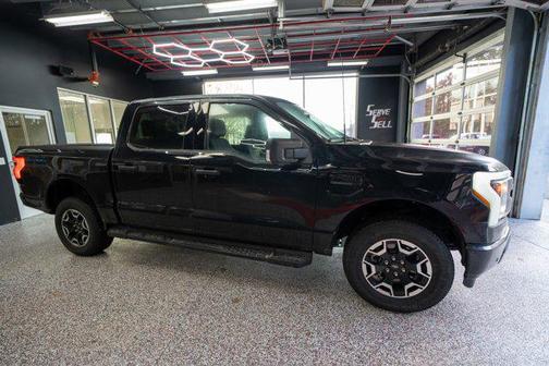 2023 Ford F-150 Lightning XLT