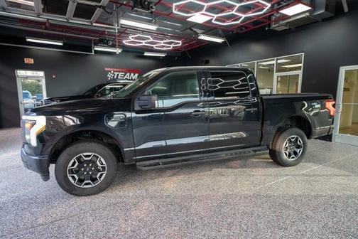 2023 Ford F-150 Lightning XLT