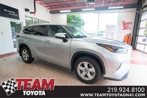 2023 Toyota Highlander LE