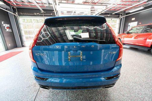 Blue Metallic 2018 Volvo XC90 Hybrid T8 R-Design