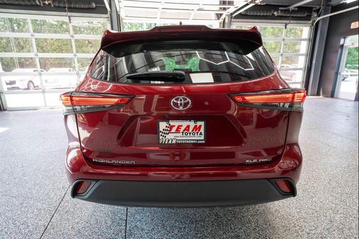 Ruby Flare Pearl 2021 Toyota Highlander XLE