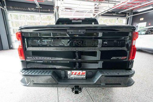 Black 2022 Chevrolet Silverado 1500 ZR2