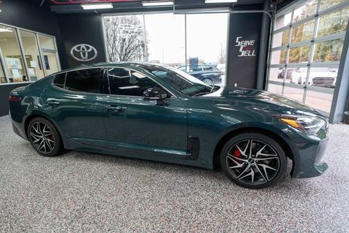 2023 Kia Stinger GT-Line