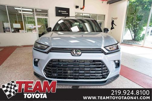 2025 Toyota Grand Highlander Hybrid Nightshade Edition
