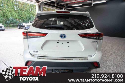 2023 Toyota Highlander Hybrid XLE