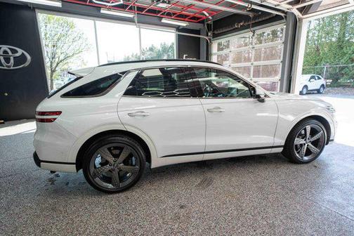 2025 Genesis GV70 2.5T AWD