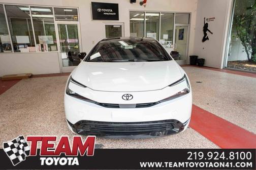 2025 Toyota Prius L
