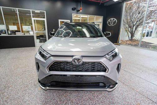 2025 Toyota RAV4 Hybrid SE