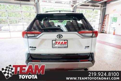 2025 Toyota RAV4 Hybrid SE