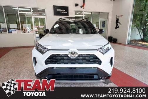 2025 Toyota RAV4 Hybrid SE