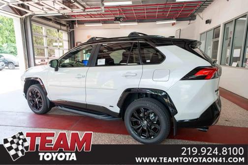 2025 Toyota RAV4 Hybrid SE