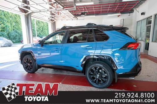 2024 Toyota RAV4 Hybrid SE