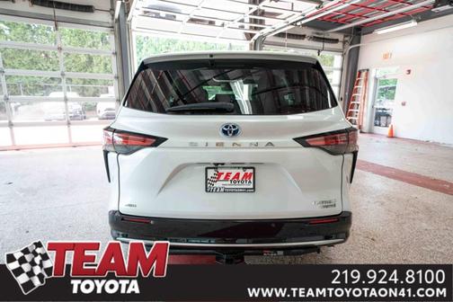 2023 Toyota Sienna Platinum 7 Passenger