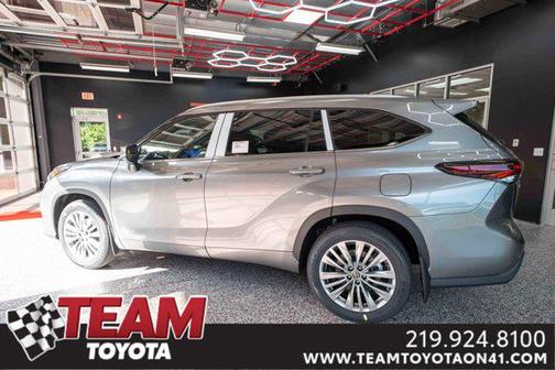 2026 Toyota Highlander Platinum