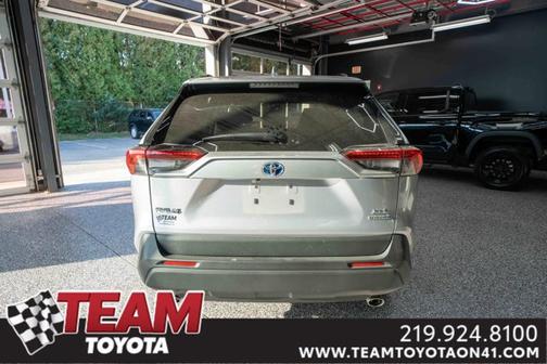 2022 Toyota RAV4 Hybrid XLE