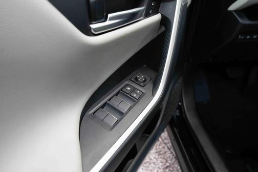 2025 Toyota RAV4 Hybrid Limited